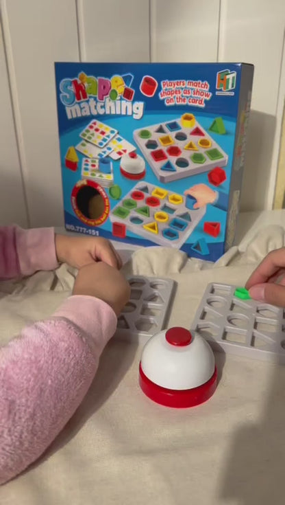 فيديو يوضح طريقة لعب لعبة مطابقة الأشكال الهندسية مع رس التحدي لتنمية مهارات الأطفال -Skills Toy Store